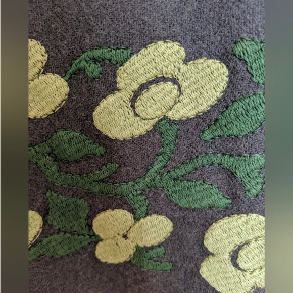 Vintage 1950’s An Arkay. Gorgeous Wool wiggle dress. Embroidery detail. US6P - Picture 4 of 7